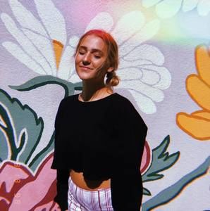 Meet your Posher, Jena